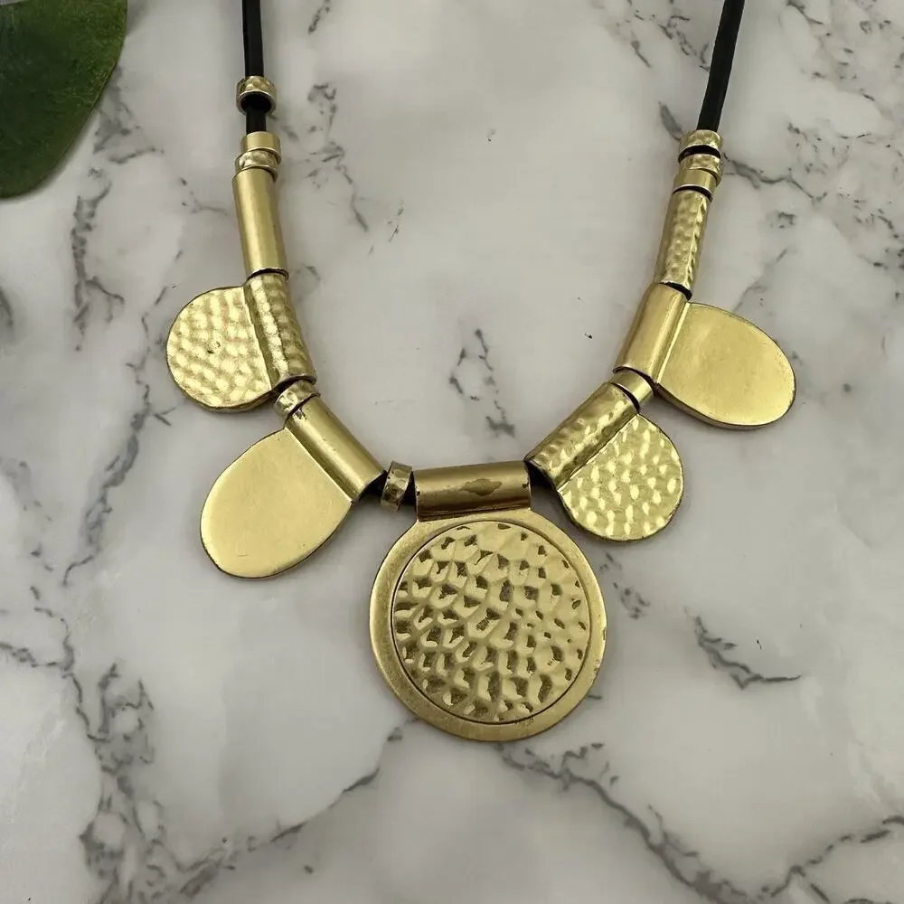 Madewell Gold Tone Chunky Necklace Hammered Finish Statement Metallic - Picture 2 of 5